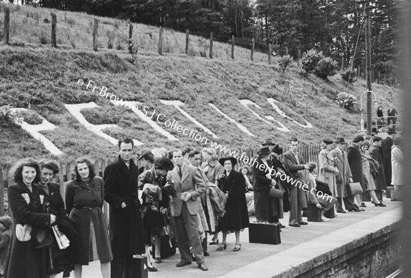 LOUGH DERG PILGRIMS AT PETTIGO STATION